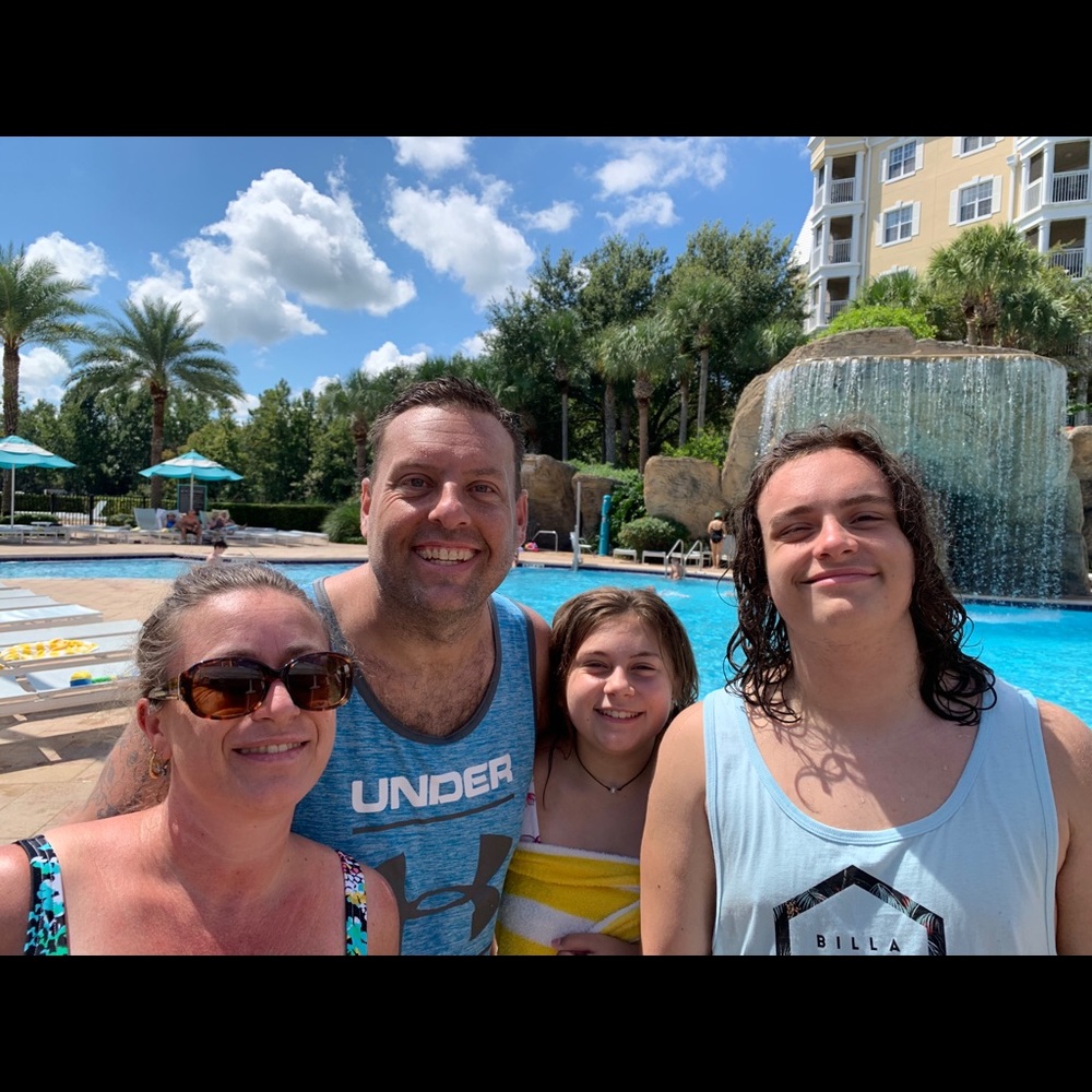 Meet your Posher, Angela